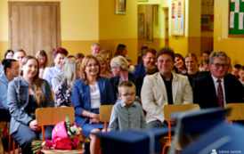 Szkoła Podstawowa w Pakosz&oacute;wce - pasowanie na ucznia 12.10 (16)