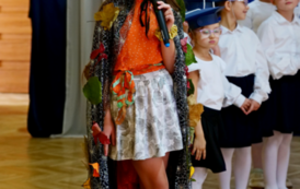 Szkoła Podstawowa w Pakosz&oacute;wce - pasowanie na ucznia 12.10 (14)