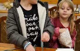 W WDK Jurowce odbyły się warsztaty MAKRAMOWE BRELOKI 14