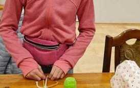 W WDK Jurowce odbyły się warsztaty MAKRAMOWE BRELOKI 15