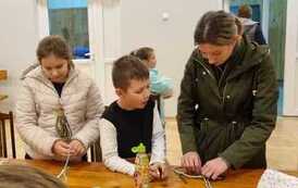 W WDK Jurowce odbyły się warsztaty MAKRAMOWE BRELOKI 16