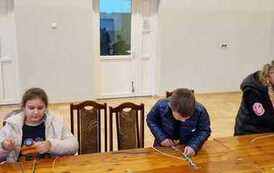 W WDK Jurowce odbyły się warsztaty MAKRAMOWE BRELOKI 20