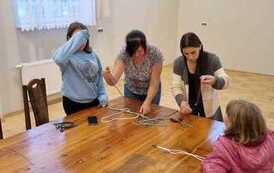 W WDK Jurowce odbyły się warsztaty MAKRAMOWE BRELOKI 23