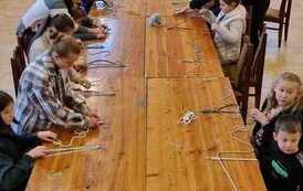 W WDK Jurowce odbyły się warsztaty MAKRAMOWE BRELOKI 26