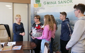 Lekcja WOS-u w urzędzie dla uczni&oacute;w ze Szkoły Podstawowej w Pisarowcach 4