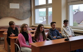 Lekcja WOS-u w urzędzie dla uczni&oacute;w ze Szkoły Podstawowej w Pisarowcach 17