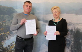 Podpisano umowę  na modernizację Wiejskiego Domu Kultury w Prusieku 1