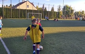 Turniej piłkarski "Aktywne wakacje" na orliku w Trepczy zakończony 16