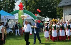 Liczna publiczność, wspaniała atmosfera i szalona zabawa podczas Święta Plon&oacute;w w Czerteżu! 272