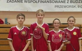 Pierwsze miejsce uczennicy z SP Strachocina w wojew&oacute;dzkich zawodach bandmintona 4