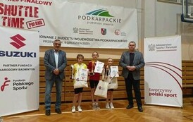 Pierwsze miejsce uczennicy z SP Strachocina w wojew&oacute;dzkich zawodach bandmintona 7