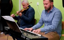 Dzień Babci i Dziadka w Szkole Podstawowej w Falej&oacute;wce 13