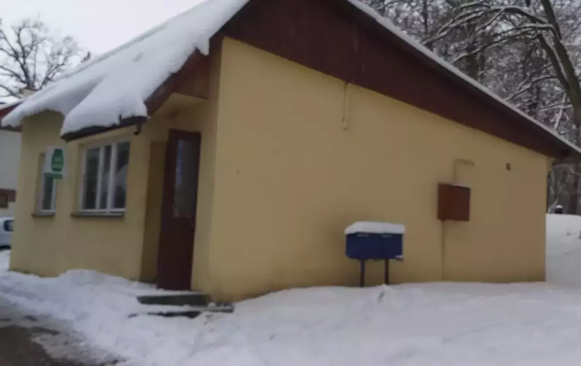 Zdjęcie do Ogłoszenie o pierwszym przetargu ustnym nieograniczonym na najem działki nr 342/18 położonej w miejscowości Falej&oacute;wka, zabudowanej budynkiem handlowo-usługowym