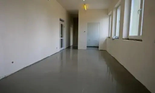 Trwa remont Wiejskiego Domu Kultury w Strachocinie