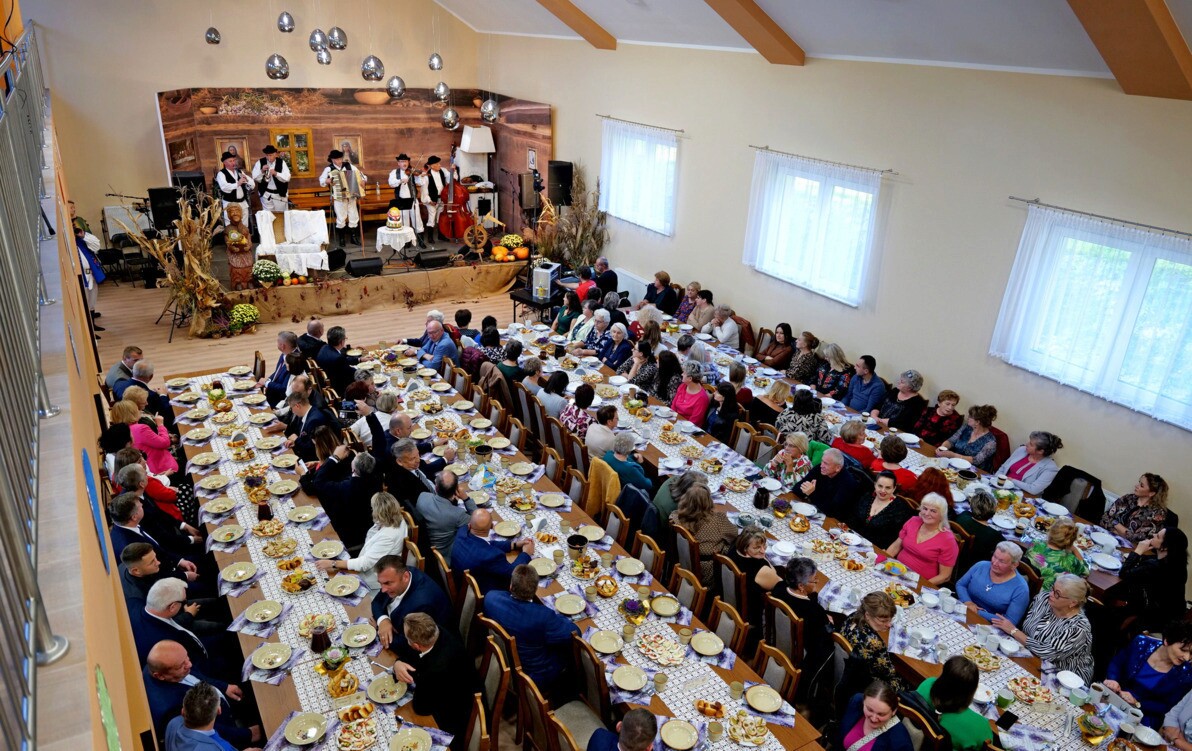 Zdjęcie do XX Jubileuszowa biesiada &bdquo;Z Ludowego Kufra&rdquo;. Tradycja zagościła w Falej&oacute;wce