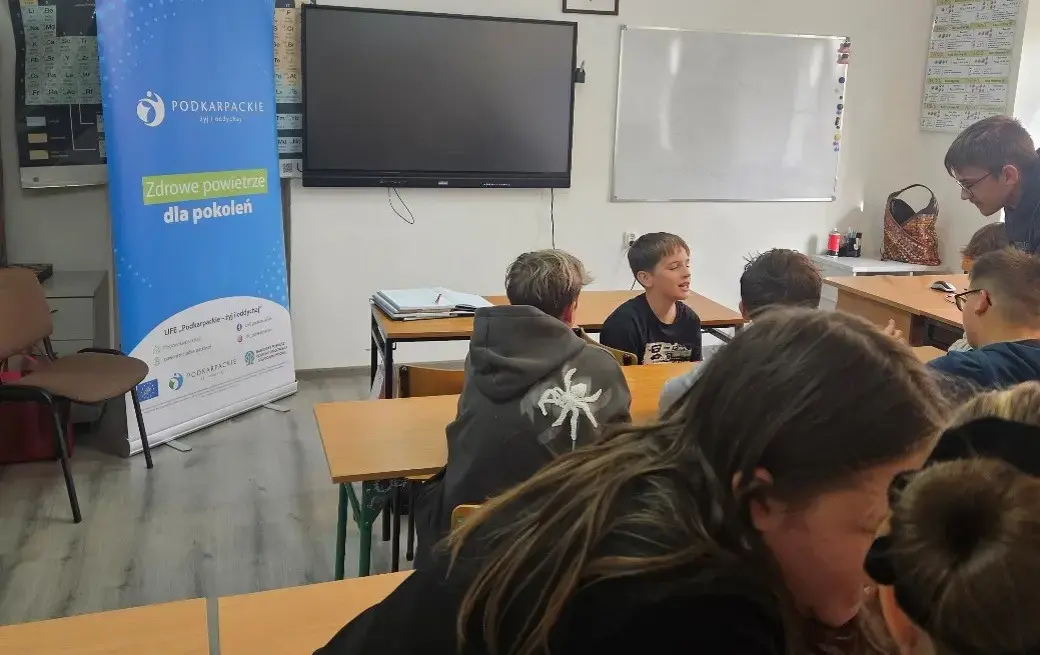 Zdjęcie do Akcja edukacja w Szkole Podstawowej w Pisarowcach: Działaj lokalnie, myśl globalnie!!