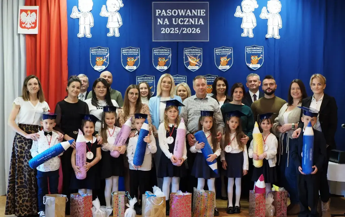 Zdjęcie do Pasowanie na ucznia w Szkole Podstawowej w Kostarowcach