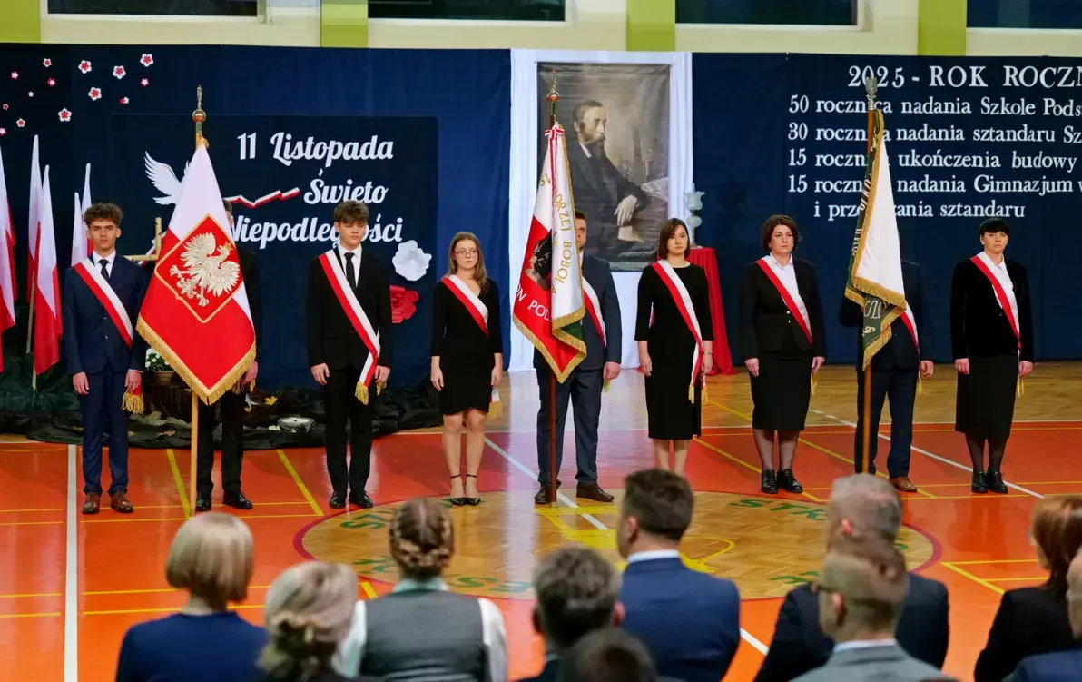Zdjęcie do Pierwsze gminne obchody Narodowego Święta Niepodległości w Strachocinie