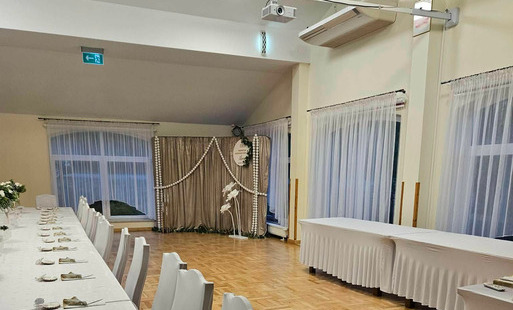 Wnętrze Wiejskiego Domu Kultury w Wujskiem przeszło małą metamorfozę