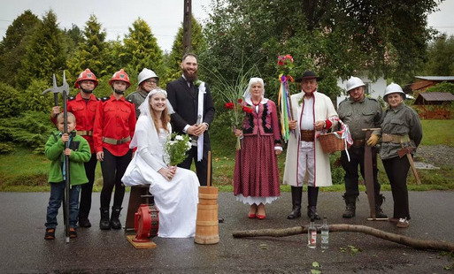 Wesele z lat 50-tych w Wujskiem – tradycje, obrzędy i monidła naszych przodków