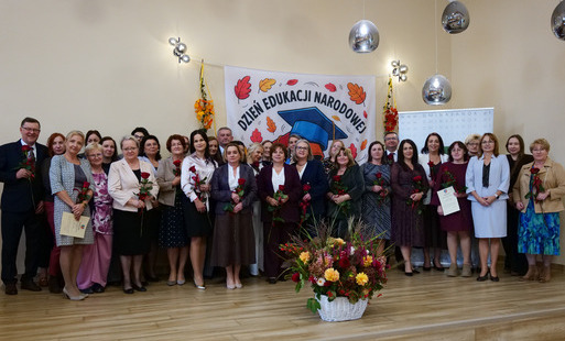 Dyrektorzy i nauczyciele szkół z Gminy Sanok z nagrodami Wójta z okazji Dnia Edukacji Narodowej!