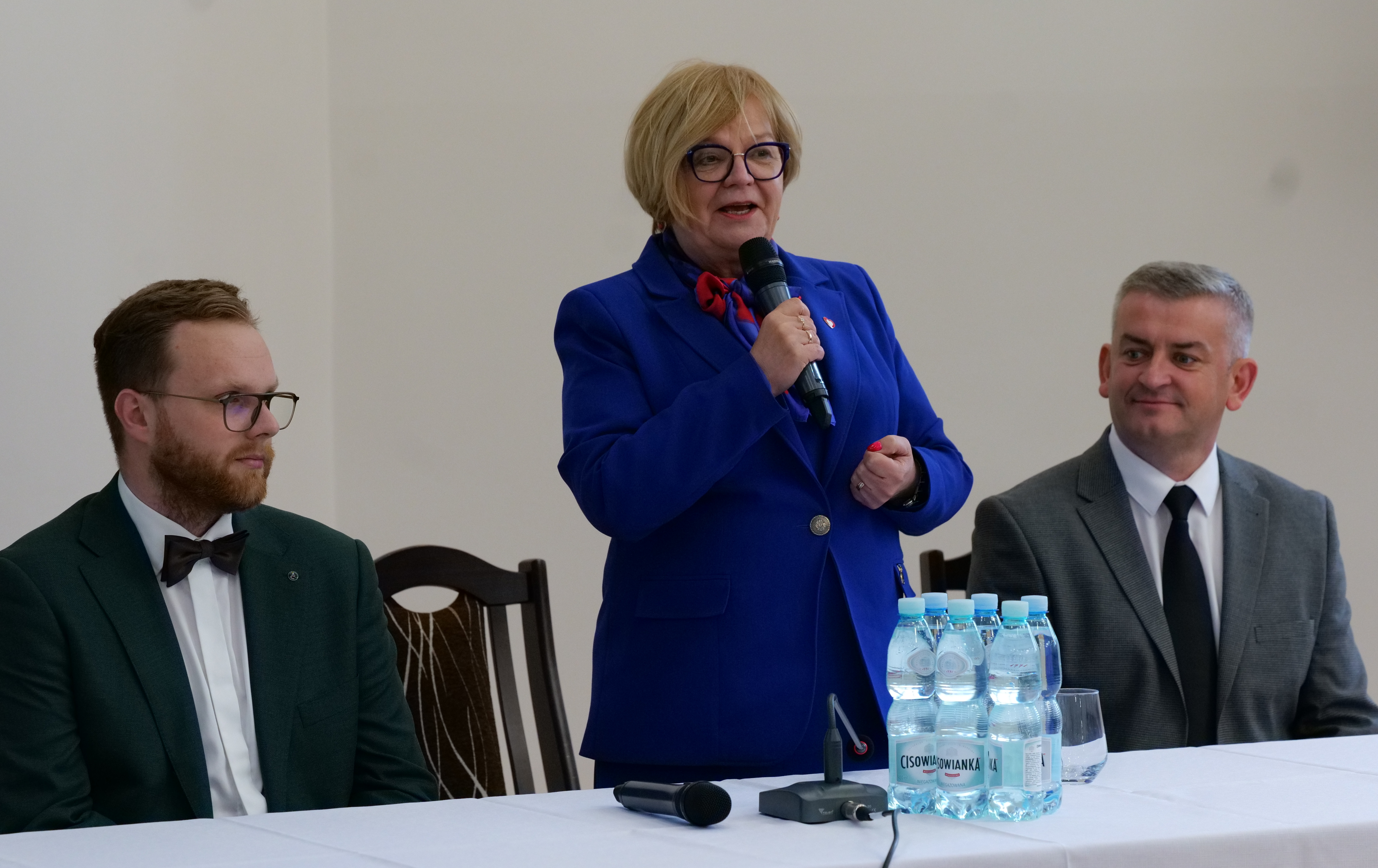 Zdjęcie do Spotkanie informacyjne z Wojewodą Podkarpackim o programie &bdquo;Aktywni Seniorzy &ndash; ASY&rdquo; w Niebieszczanach